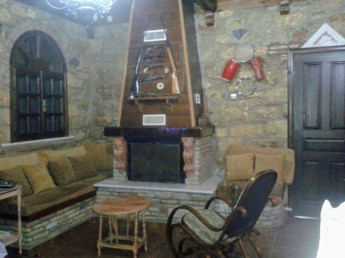 LimniónasKalogirou Stone House公寓 外观 照片